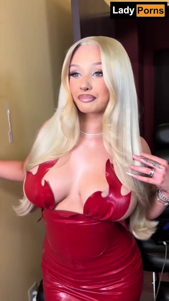 Alabama Barker nude showing off her big breasts!!!