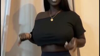 Alicia Kinnaird – Beautiful Girl Shows Off Her Big Boobs