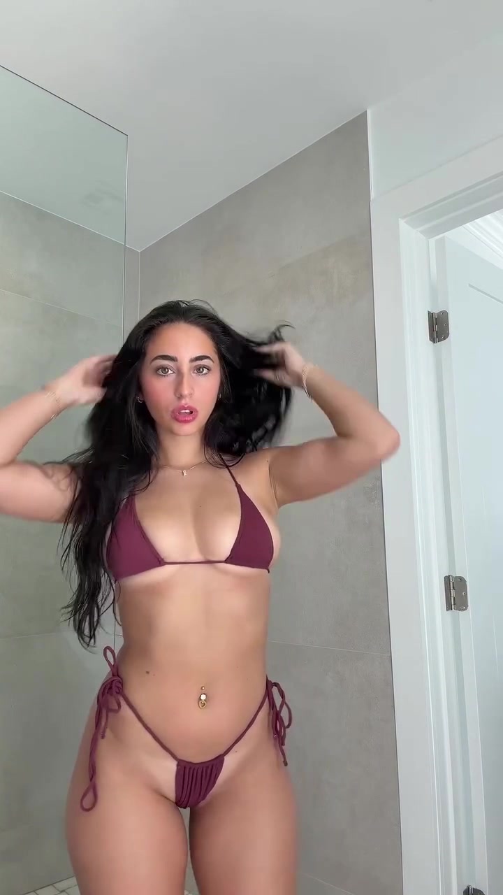 Gttaylor Onlyfans Nude Showing Off Her Sexy Body In Bathroom