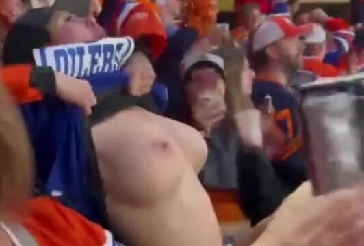 Kait Flynn / Kaitflynnofficial Viral Video Shows Her Big Boobs