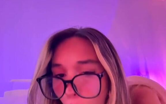 Amylaaa Masturbating Naked With A Dildo While Live Streaming