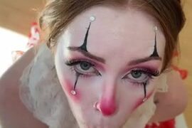 The Clown Girl Ivory Fox Blowjob Boyfriend And Swallows Semen