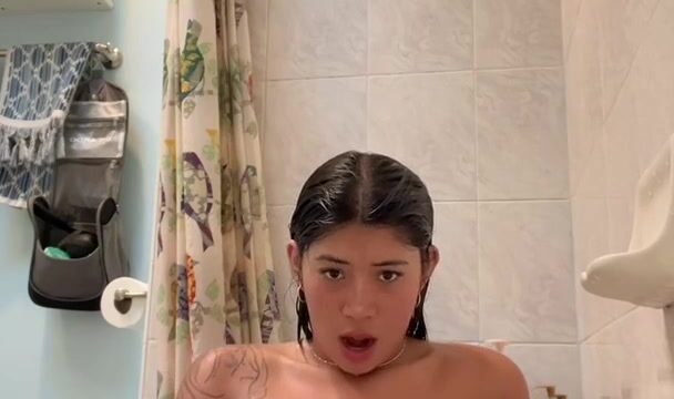 Kaleismyworld Masturbated Using Sex Toys In The Bathroom